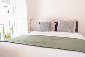 City appartement, 1 slaapkamer, balkon (Conqvistador 101) | 1 slaapkamer, een bureau, een laptopwerkplek, gratis babybedden