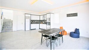 Villa, 2 habitaciones | Servicio a la habitación