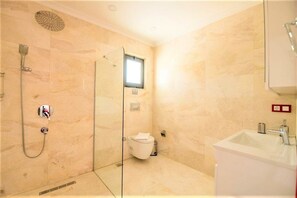 Villa, 1 slaapkamer | Badkamer | Een bad, een bubbelbad