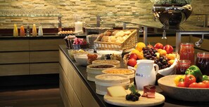 Free daily buffet breakfast