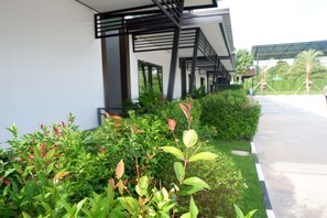 Exterior - MG Thungsong (Thung Song)