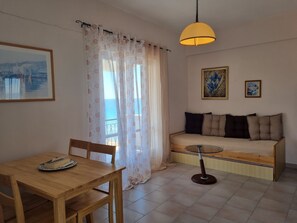 Comfort Apartment, 1 Bedroom | Living area