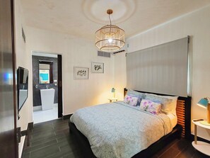 12 bedrooms, in-room safe, iron/ironing board, free WiFi