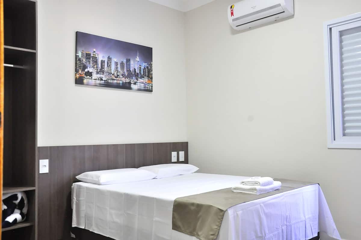Superior Double Room | 1 bedroom, minibar, desk, bed sheets