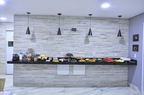 含每日歐陸早餐