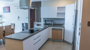 Leilighet, 2 soverom | Eget kjøkken | Kjøleskap, mikrobølgeovn, ovn og kokeplater