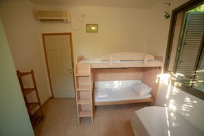 3 camere