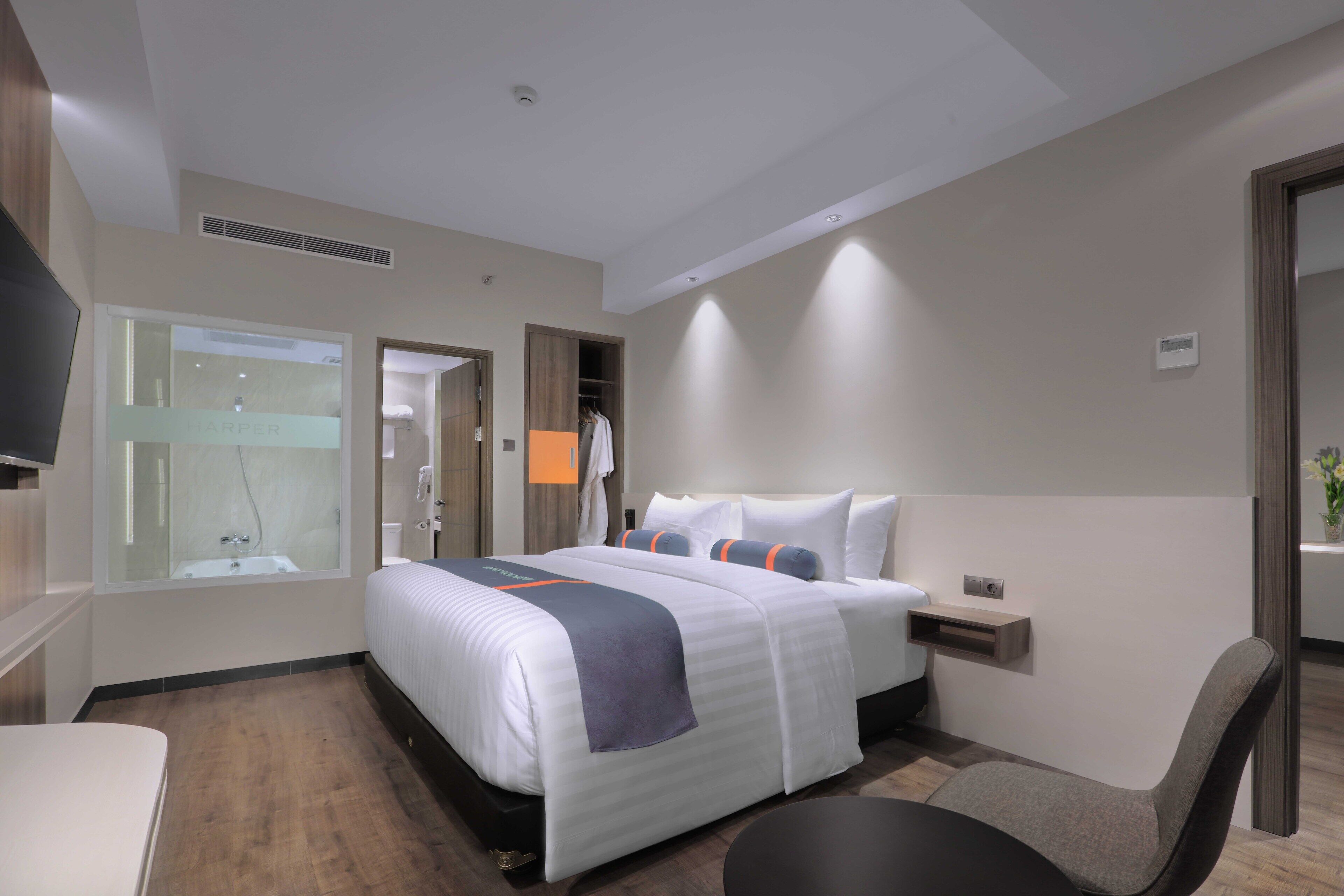 Foto - Harper Wahid Hasyim Medan by ASTON