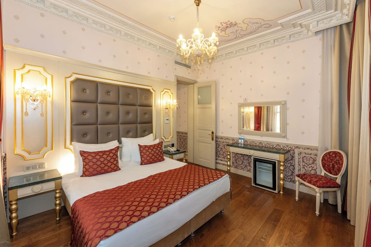 Exclusive Suite, Non Smoking, City View | Bathroom