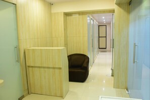 Interior entrance - BKC Corporate Hostel (Mumbai)