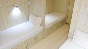 Shared Dormitory, Men only | Free WiFi