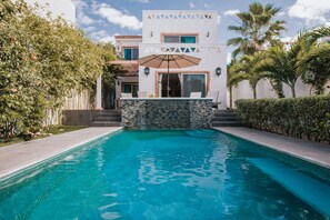 Alberca al aire libre 