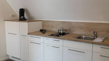 Departamento, 1 habitación | Cocineta privada | Refrigerador, parrilla de estufa y tetera eléctrica