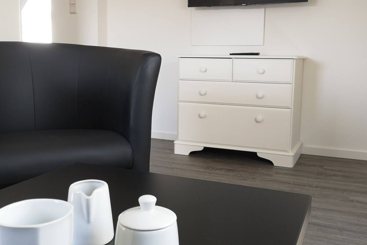 Appartement, 1 chambre | Aire de séjour | Téléviseur à DEL