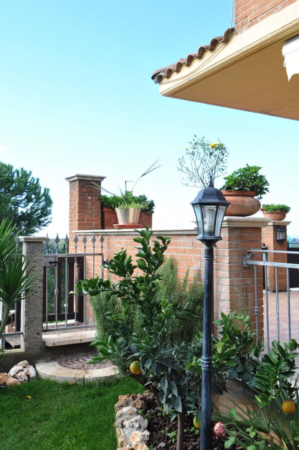 Exterior - Le Scalette Bed & Breakfast (Rome)