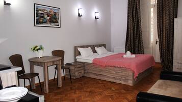 1 bedroom, iron/ironing board, WiFi