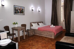 1 bedroom, iron/ironing board, WiFi