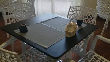 Petit déjeuner composé de spécialités régionales compris tous les jours