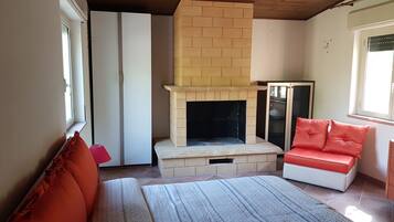 Monolocale familiare | 1 camera, minibar, con stile personalizzato, con arredamento individuale