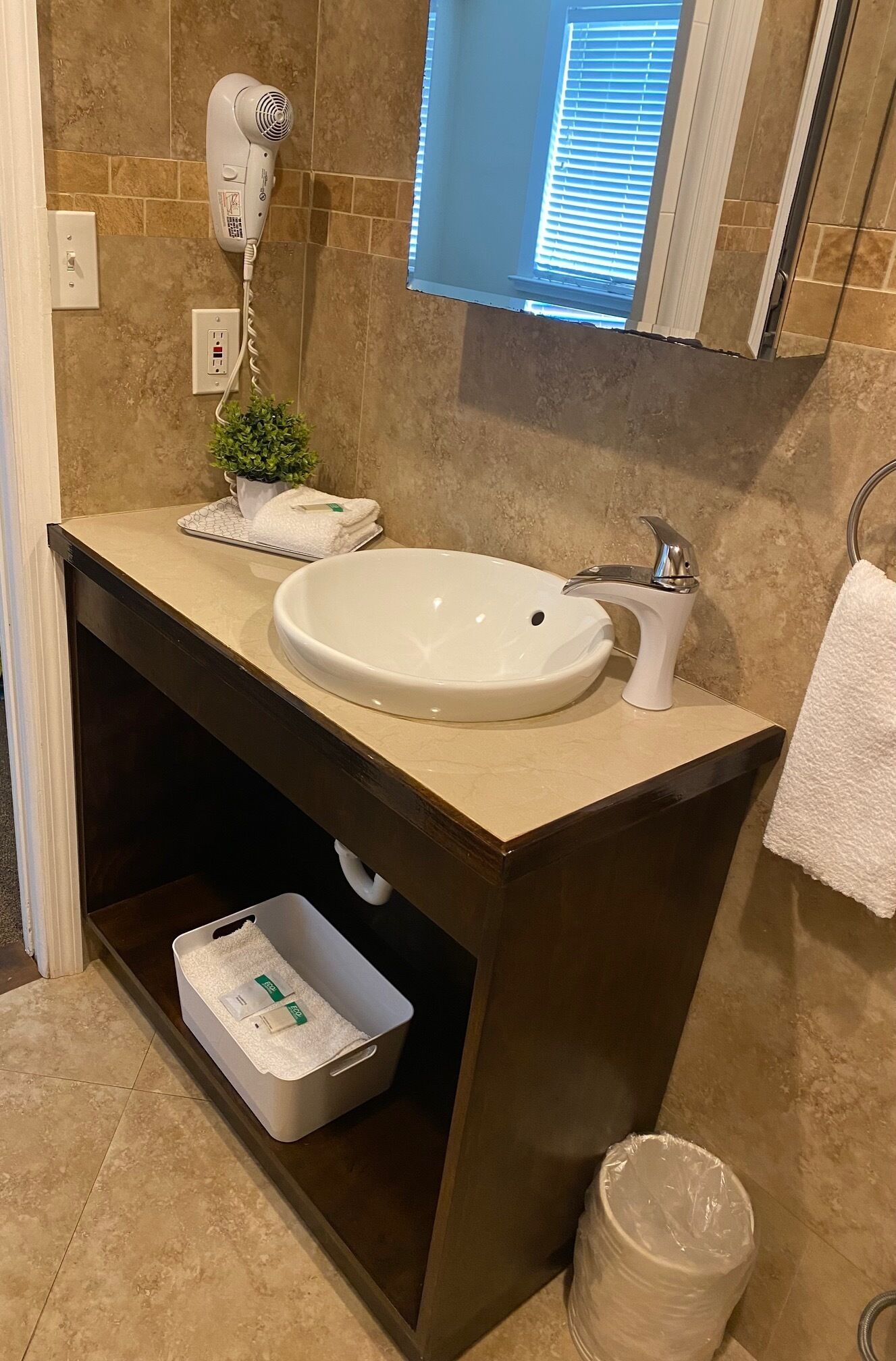 superior double room | iron/ironing board, free wifi, bed sheets