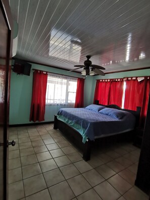 6 bedrooms, in-room safe, free WiFi, bed sheets