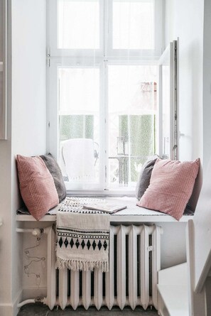 Comfort Studio Suite | Living room