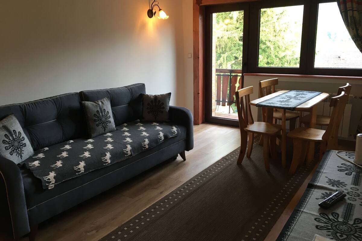 Double Room | Free WiFi, bed sheets