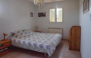 4 chambres, lit de bébé portatif, accès au Wi-Fi (inclus)