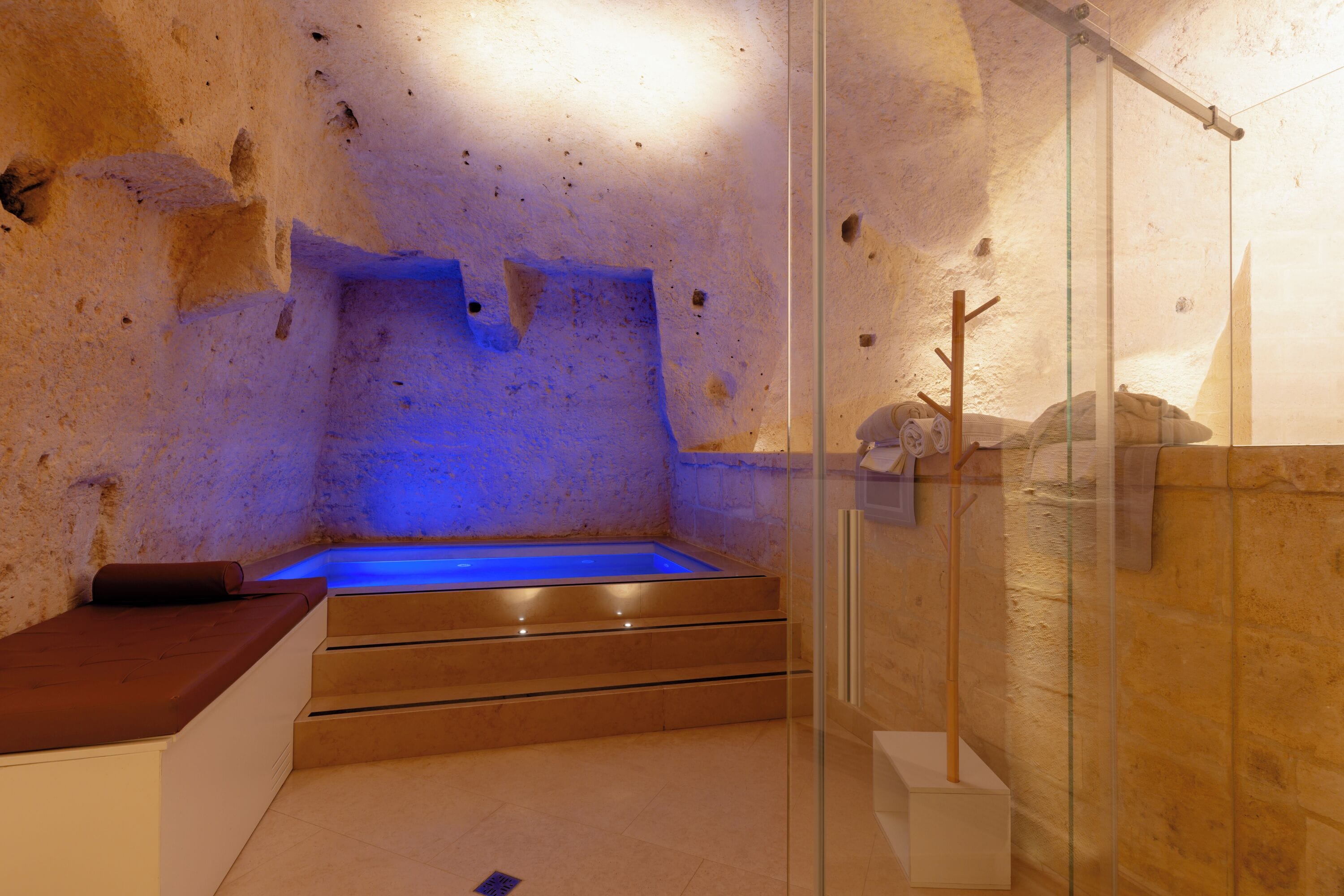 grand studio suite (suite king) | 1 bedroom, egyptian cotton sheets, premium bedding, down duvets