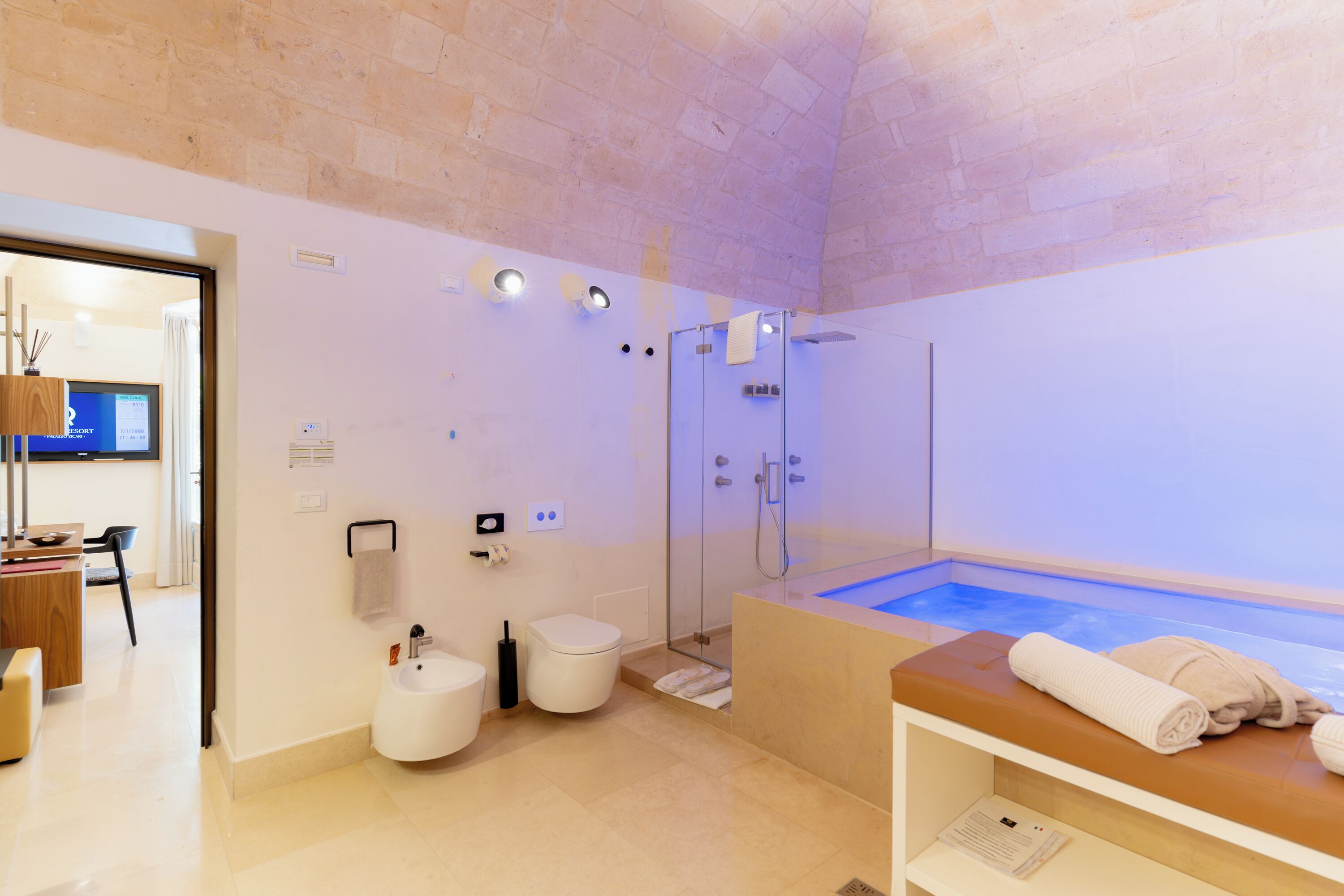 junior studio suite, private pool | 1 bedroom, egyptian cotton sheets, premium bedding, down duvets