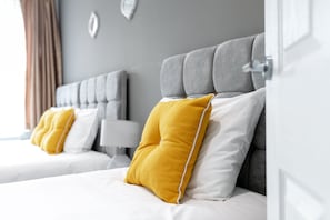 Appartement, salle de bain privée, vue sur la ville (KVM - Kensington Apartmen) | 1 chambre