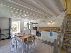 Frigorifero, microonde, lavastoviglie