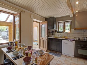 Fridge, microwave, dishwasher