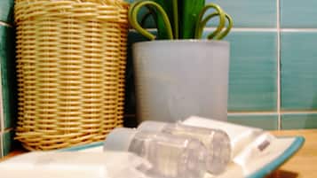 Comfort Triple Room, Ensuite, City View | Bathroom | Shower, rainfall showerhead, hair dryer, bathrobes