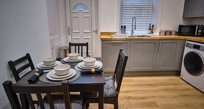 The Townhouse Simple2let Serviced Apart