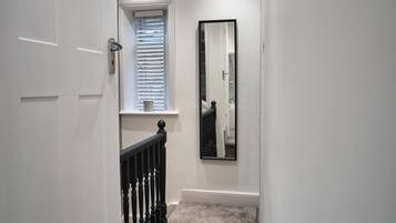 Individually decorated, individually furnished, desk, soundproofing