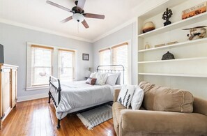 4 soverom, strykejern/-brett, wi-fi og sengetøy