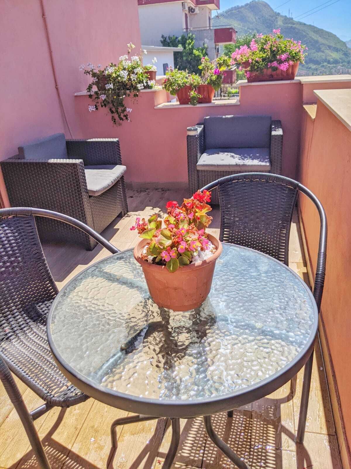 Quarto triplo premium, sacada | Sacada