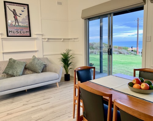 Bob's Place - Beach views for miles!