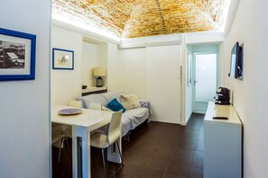 Apartment, 2 Bedrooms | Living room - Anselmo (Turin)