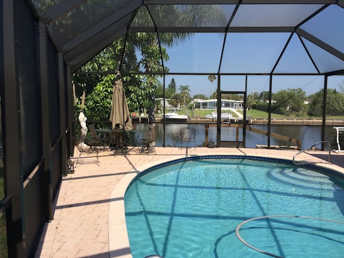 Panoramic water view 3br  pool home