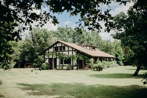 Deluxe Suite | Laptop workspace, free WiFi, bed sheets - Le Domaine de Petiosse (Saint-Julien-en-Born)