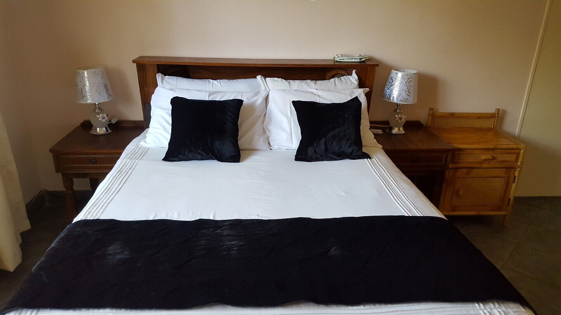 2 soverom, strykejern/-brett, wi-fi og sengetøy