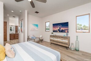 8 habitaciones, ropa de cama de alta calidad y escritorio 