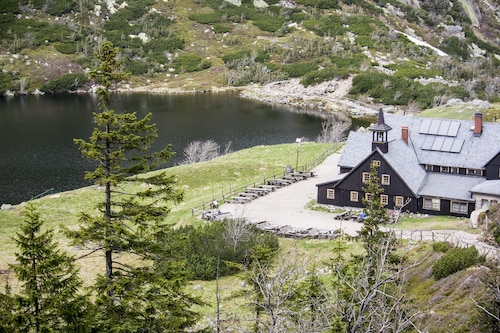 Tranquility, nature and recreation at the Schneekoppe, ideal for hiking or winter sports.