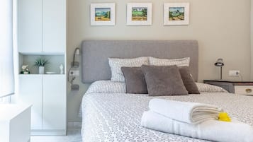 1 chambre, fer et planche à repasser, accès Internet, draps fournis