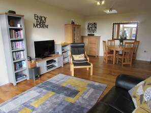 House, 1 King Bed | Living room | 30-inch TV with digital channels - Owl Barn, Sisland - Spacious Apartment (Norwich)