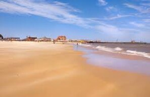 House, 1 King Bed | Beach - Owl Barn, Sisland - Spacious Apartment (Norwich)