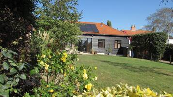 House, 1 King Bed | Exterior