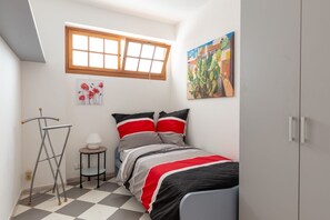 2 chambres, accès au Wi-Fi (inclus), literie fournie